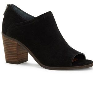 Lucky Brand Kalli bootie pump, size 8 NWT